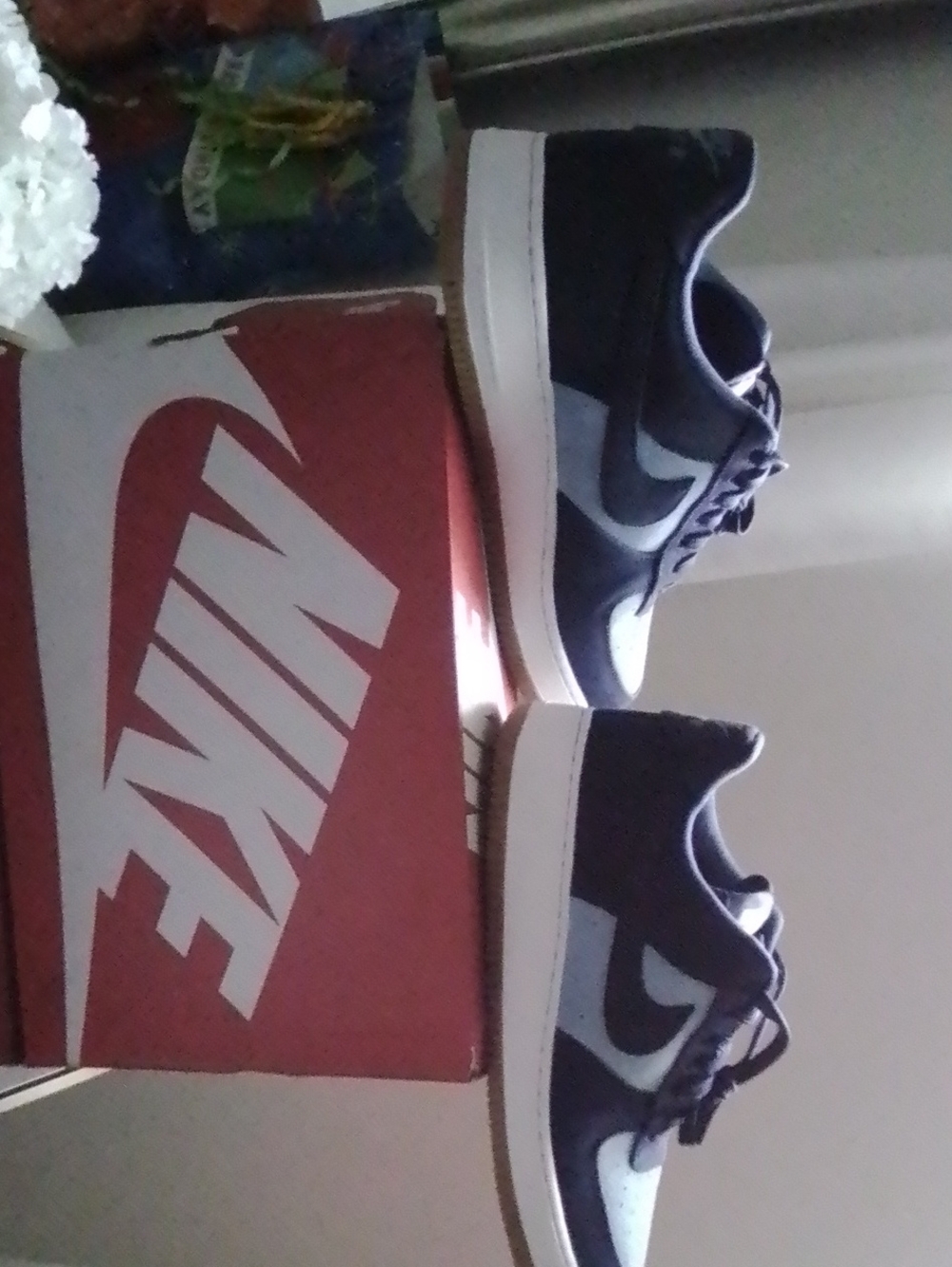 Nike Men’s Navy and Light Gray Low-Top Sneakers with White Midsole